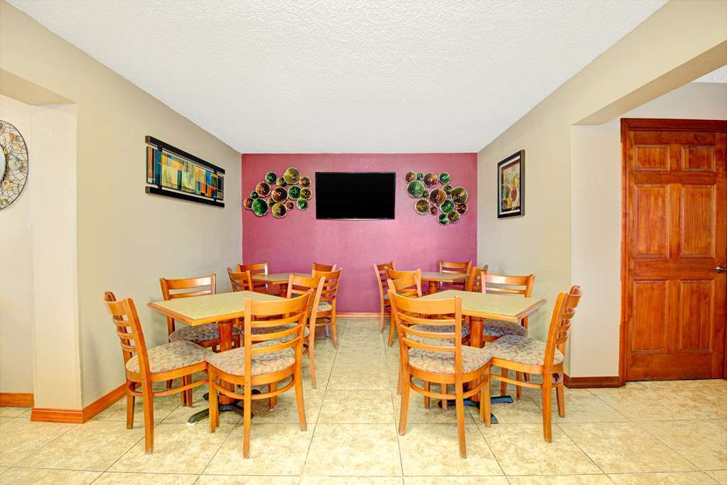 Super 8 By Wyndham Independence Kansas City Restauracja zdjęcie